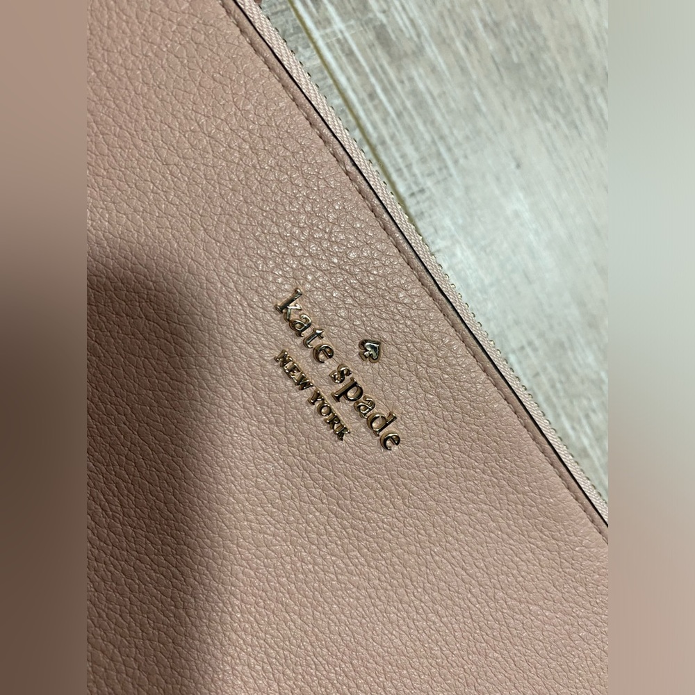 Kate Spade Large Leather Pouch/Clutch in Very Good Condition